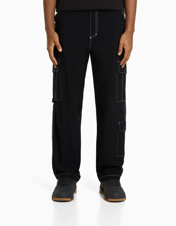 Shop Pantalón cargo efecto nylon hilo contraste HOMBRE Pantalones